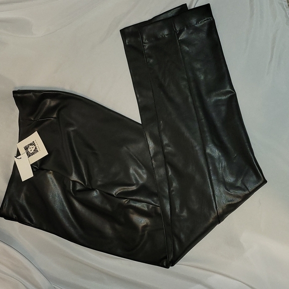 Anne Klein Faux Leather Pull on Leggins - Picture 7 of 16